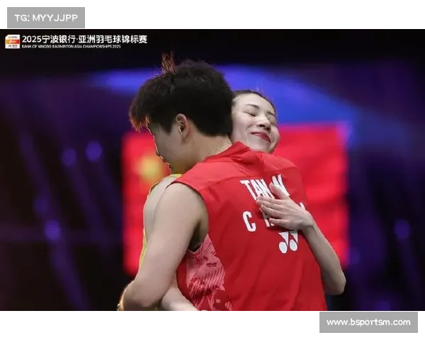 国羽圣坛组合逆袭夺冠 女双新星崭露头角勇夺印尼羽球公开赛冠军